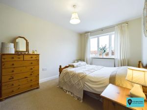 Bedroom- click for photo gallery